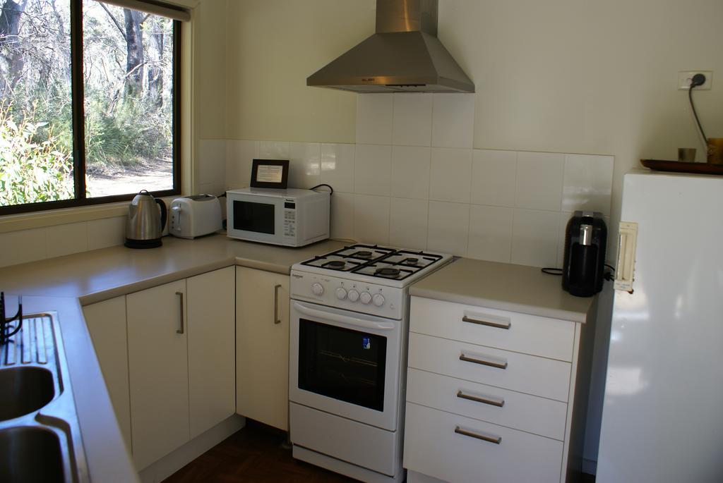Twin Falls Bush Cottages Fitzroy Falls Exterior photo